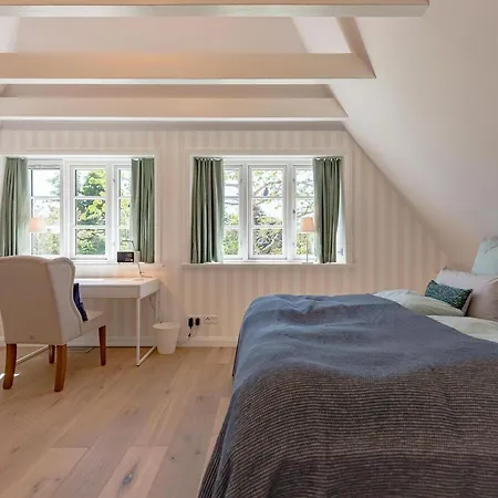 Semesterbostad Unter Den Linden *