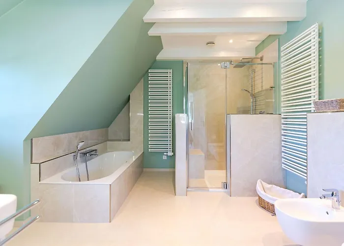 Unter Den Linden Nieblum